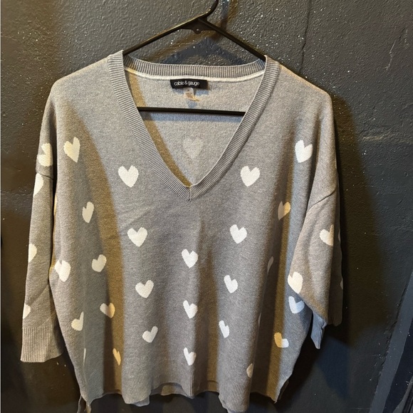 Cable & Gauge Gray and White Hearts V-Neck Sweater - Picture 2 of 5